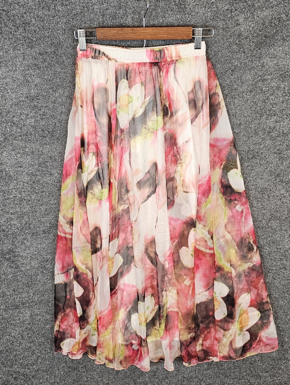 NWT Pink Floral Watercolor Pleated Maxi Skirt - Boutique Flowy